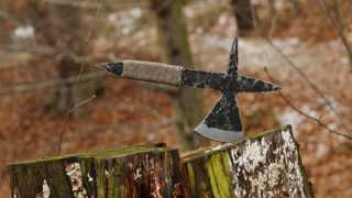 This throwing axe was based on medieval designs. It is made from 12050 carbon Steel. There is an…